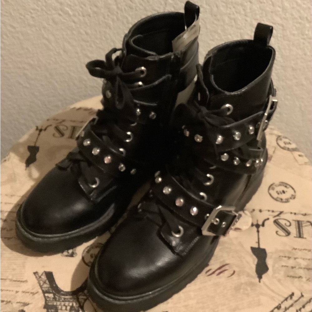 NEW! XOXO Black Studded Boots sz 7
